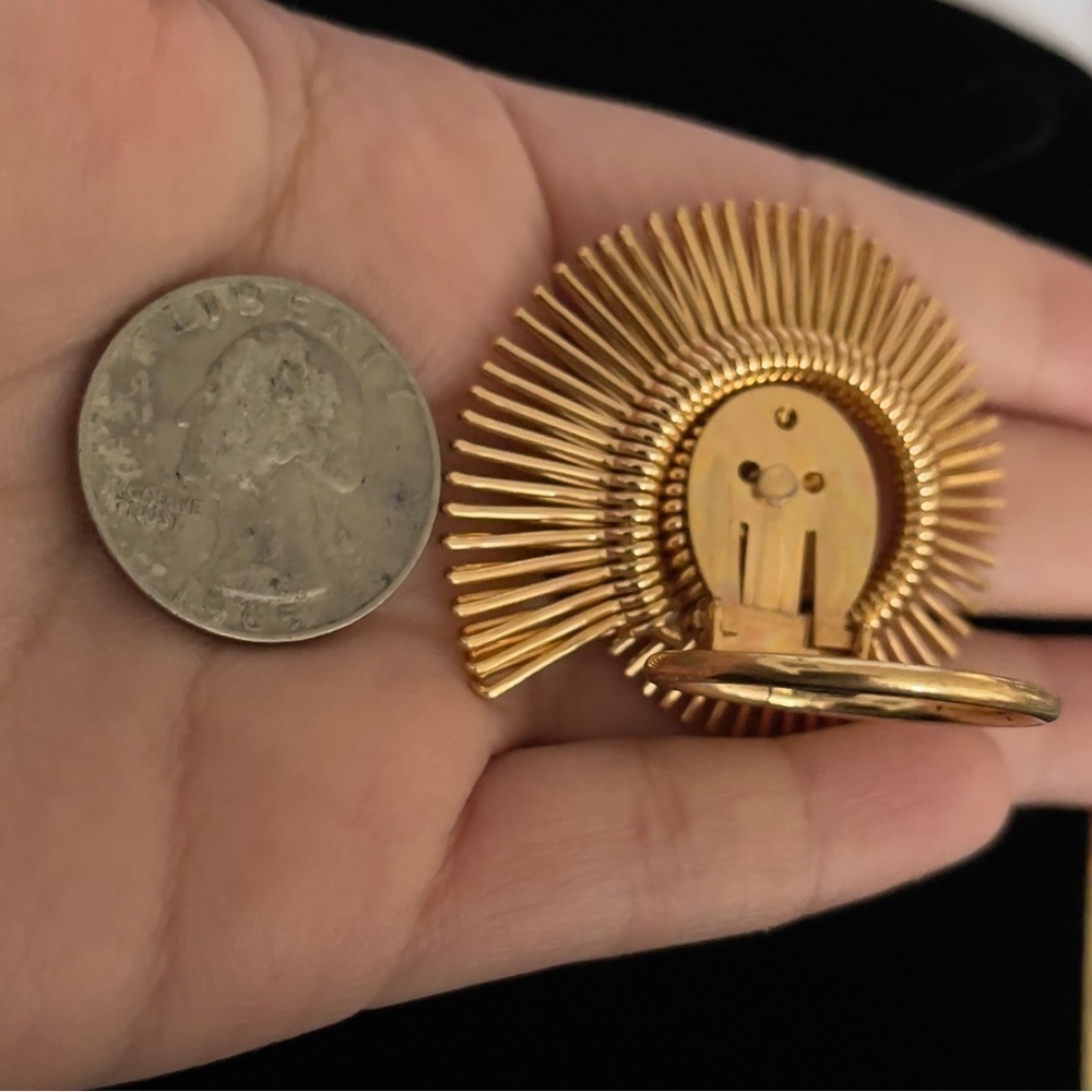 Vintage West Germany scarf brooch spiral gold tone - Picture 5 of 6